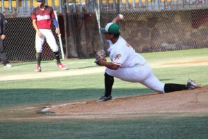 TOMATEROS A LA ALZA Y REMONTA A SAN DIEGO EN LA ÚLTIMA ENTRADA POR 8-7