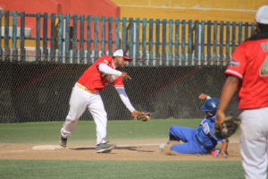 MOMIAS DE GUANAJUATO LIDERAN ESTATAL DE BÉISBOL Y ENFRENTAN A SU MÁS CERCANO PERSEGUIDOR