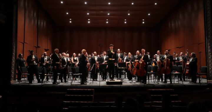 La OSUG rinde homenaje a Benjamin Britten en el Teatro Juárez