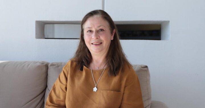 La lengua es nuestra personalidad, nuestro pensamiento y nuestro ser, señala especialista UG en el Día Mundial del Idioma Español