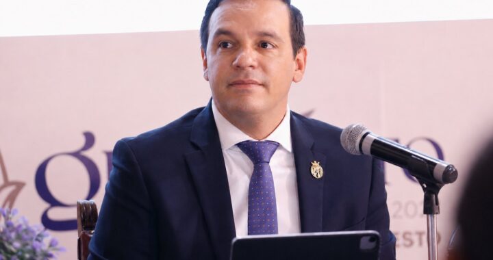Presentan víctimas, denuncias contra intermediarios por cobros ilegales