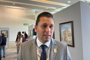 Insisten propietarios de la avenida Santa Fe, en no donar parte de sus predios