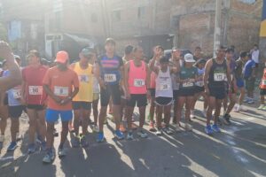 FIGURAS ATLÉTICAS LE DAN REALCE A LA CARRERA DE LA VENADA Y TRIUNFAN RUBÉN CHÁVEZ Y ARIÁN CHÍA
