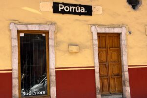 Guanajuato se queda sin librerías, cierra Porrúa