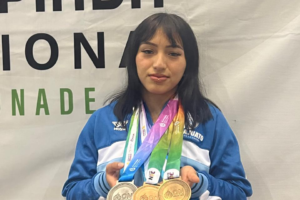 LOGRA TRIPLE MEDALLA EN OLIMPIADA NACIONAL Y SE PERFILA AL MUNDIAL DE LEVANTAMIENTO DE PESAS