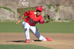 TOMATEROS DE LA CAÑADA Y MINEROS SACAN LAS VICTORIAS EN EL BÉISBOL MUNICIPAL 