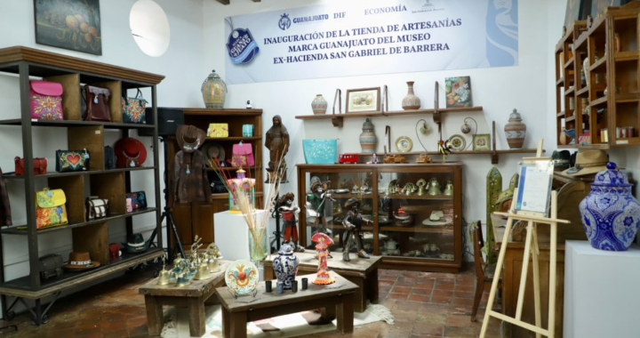 Reconocen al DIF Estatal con Marca Guanajuato e inauguran tienda con artesanías guanajuatenses