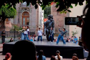 Deslumbran jóvenes capitalinos con su creatividad y pasión en la tercera edición del Talent Show