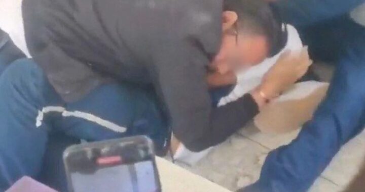 Despiden a maestro tras difusión de videos de conducta inadecuada con alumnos en Acámbaro