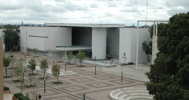 La UG conmemora dos décadas de la Licenciatura en Cultura y Arte en Campus León: un hito de profesionalización y gestión cultural