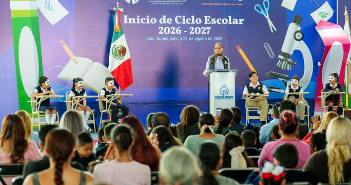 Inicia nuevo ciclo escolar con el regreso de más de un millón 700 mil estudiantes