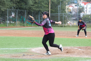 DESTACAN PALIZAS DE LOS PODEROSOS EN EL SOFTBOL FEMENIL