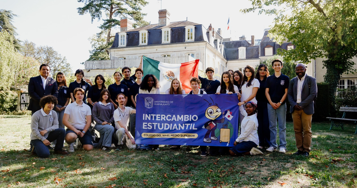 Estudiantes del CNMS de la UG participan en intercambio académico y cultural en Francia