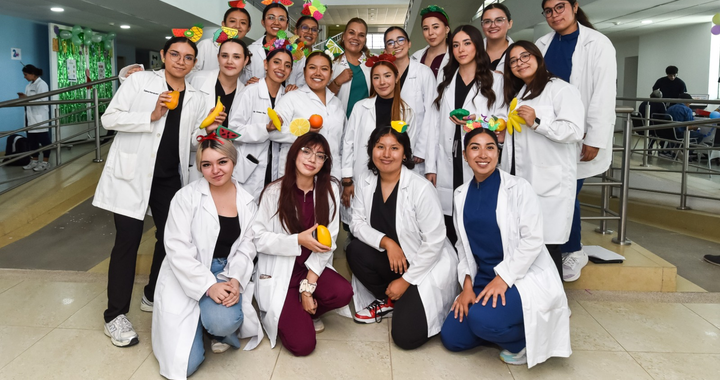 La UG inaugura la Feria de Salud para Personas Adultas Mayores en el Campus León