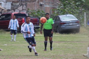 MOLINEROS Y MALECÓN SALEN CON LIGERA VENTAJA EN LA “IDA” DE LAS SEMIFINALES DEL FÚTBOL RURAL