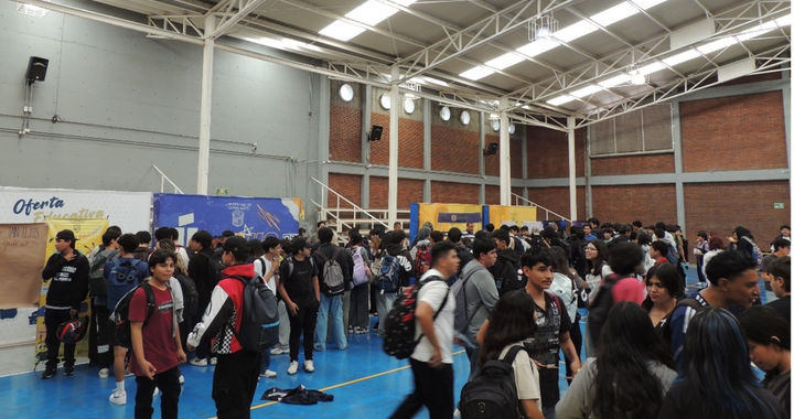 UG: Inicia recorrido de la Feria Profesiográfica Itinerante 2026 por las Escuelas de Nivel Medio Superior