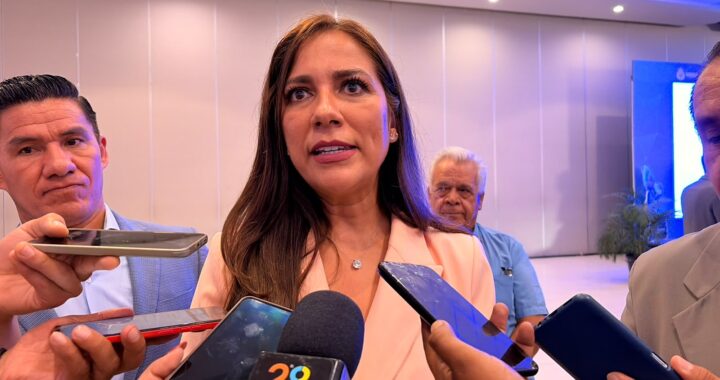 Asegura gobernadora que solicitó cambiar el nombre del gimnasio que lleva su nombre y apellidos