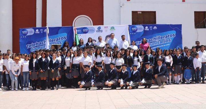 Reconoce gobernadora a telebachilleratos de la UVEG por ganar dos premios