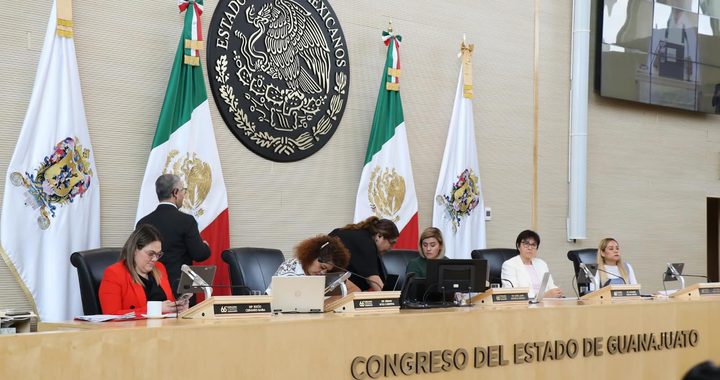 Propone MC mejorar prestaciones laborales de empacadores voluntarios