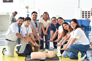 Zumbamos por la Vida: la comunidad UG aprende a salvar vidas