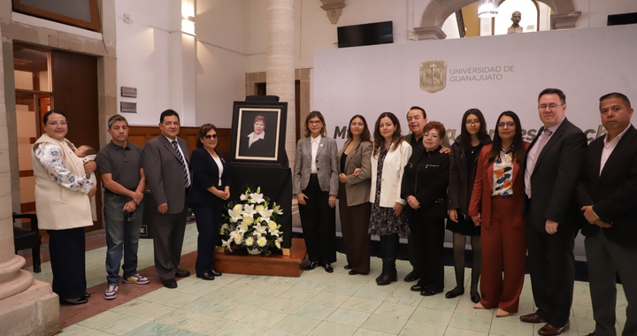 La UG honra el legado de la Mtra. Ma. Elena Morales Sánchez, una vida dedicada a enseñar, transformar y abrir caminos