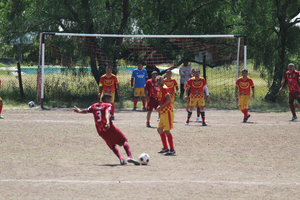 GRAN FIESTA DEL FÚTBOL VETERANO: AVANZAN LAS TERESAS, GUALDRA, CERRO DEL CUARTO Y ALAMEDA